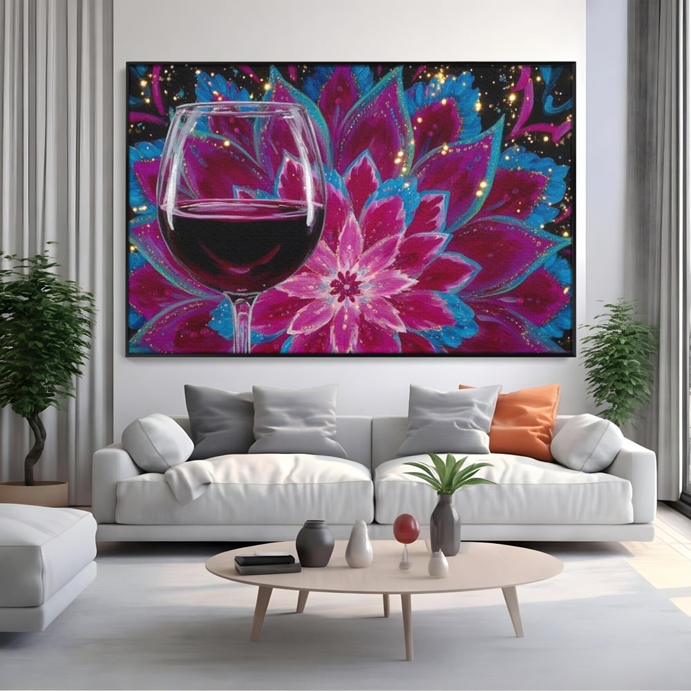 Tablou canvas cu tablou canvas cu pahar de vin si mandala, in rama de aluminiu negru, pe perete intr-un living